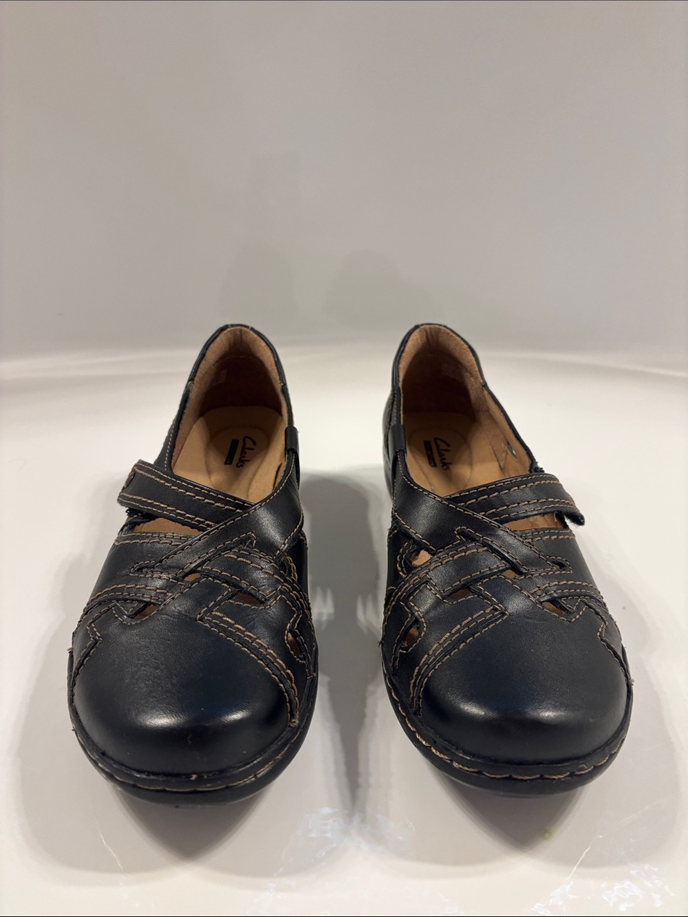 Clarks Black Leather Mary Jane Flats with Contrast Stitching - Picture 3 of 8